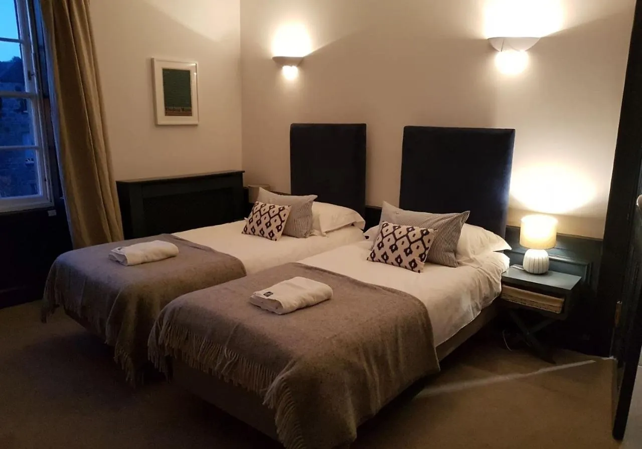 Thistle Suite City Centre Edinburgh Apartment