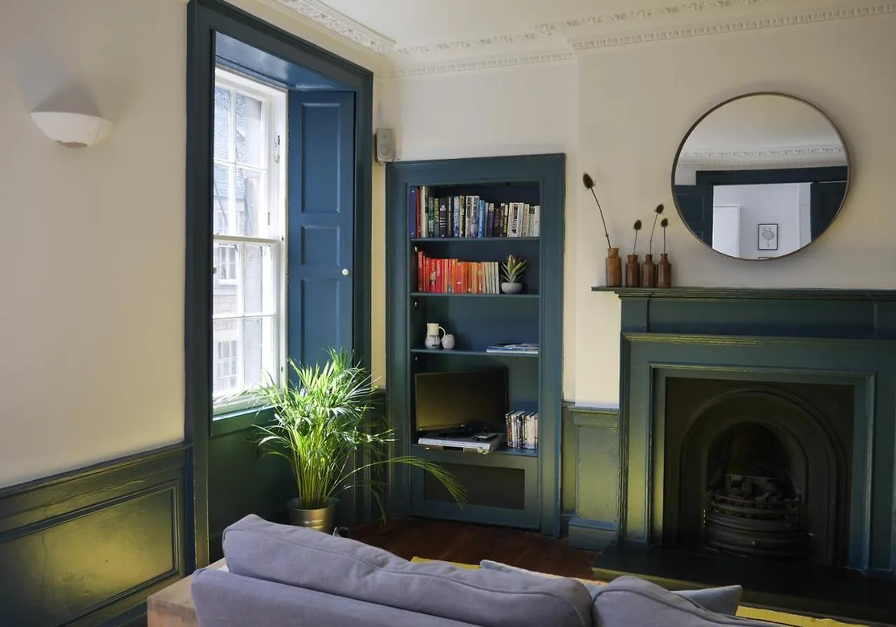 Thistle Suite City Centre Edinburgh Apartment